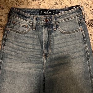 Ultra High Rise Hollister  Mom Jeans